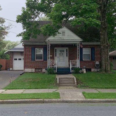 62 S Fulton St, Manheim, PA 17545