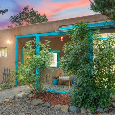 62 Valerio Rd, Ranchos De Taos, NM 87557