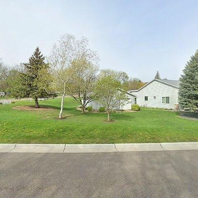 620 Des Moines Dr, Windom, MN 56101