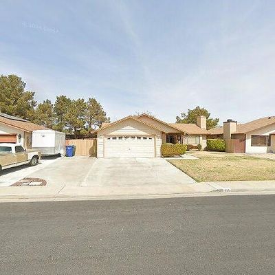 620 Ginger Ave, Ridgecrest, CA 93555