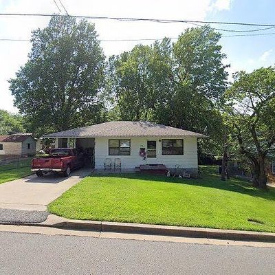 620 S High St, Neosho, MO 64850