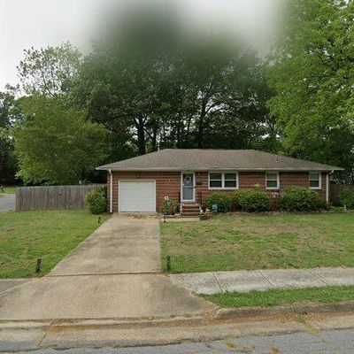 621 Page Dr, Hampton, VA 23669