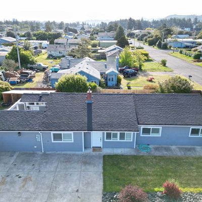 622 Ivy St, Florence, OR 97439