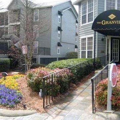 623 Granville Ct, Atlanta, GA 30328