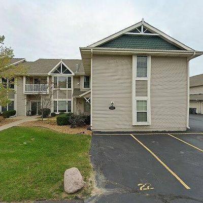 6240 Walnut Ln #22, Cudahy, WI 53110