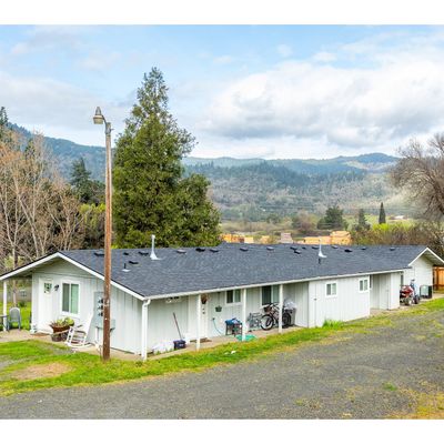 625 E 5 Th Ave, Riddle, OR 97469