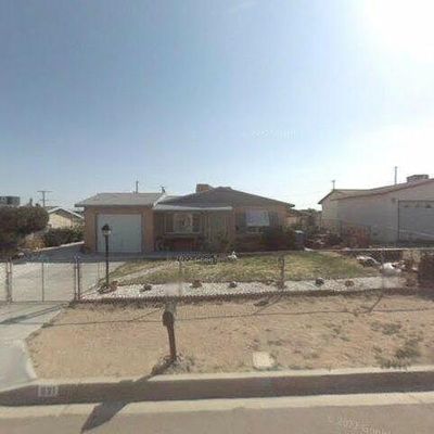 631 Chateau Way, Barstow, CA 92311