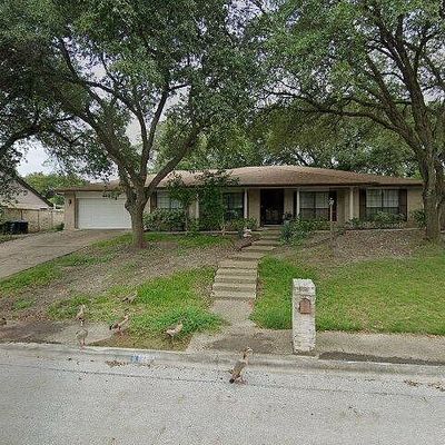 6311 Meadow Grv, Windcrest, TX 78239