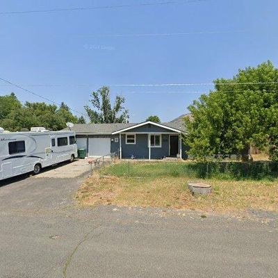 6313 Dennis Dr, Klamath Falls, OR 97603