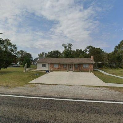 636 S Fm 356, Onalaska, TX 77360