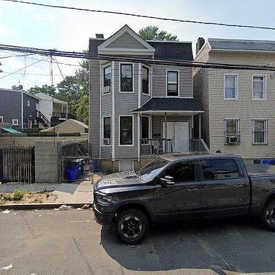 64 Cutler St, Newark, NJ 07104