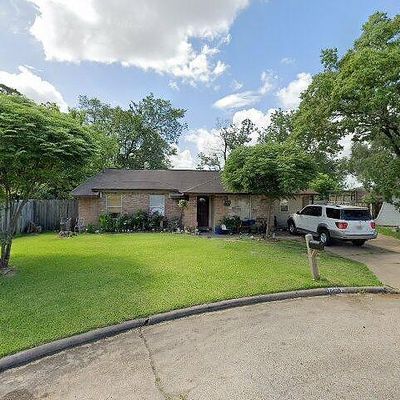 6435 Silver Chalice Dr, Houston, TX 77088