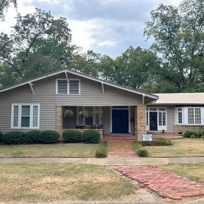 645 S Columbus Ave, Louisville, MS 39339