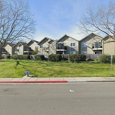 730 Santa Alicia Dr, Rohnert Park, CA 94928