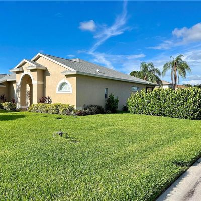 7375 Ridge Rd, Sarasota, FL 34238