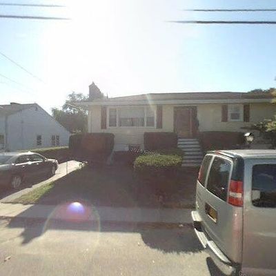 74 Brookline Ave, Hull, MA 02045