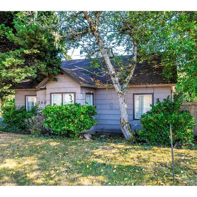 740 3 Rd St Se, Bandon, OR 97411