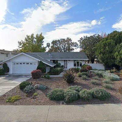 740 Alamo Dr, Vacaville, CA 95688