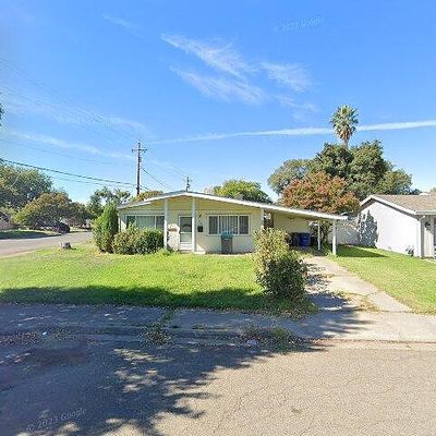 740 Ashmount Ave, Red Bluff, CA 96080