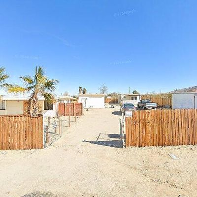 7405 Sherman Hoyt Ave, Twentynine Palms, CA 92277