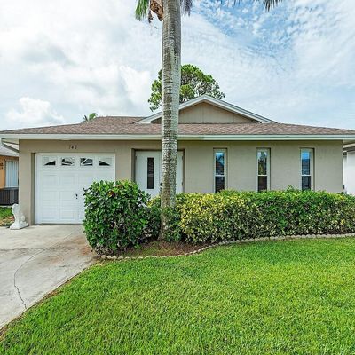 742 97 Th Ave N, Naples, FL 34108