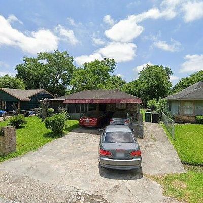 7422 Howton St, Houston, TX 77028