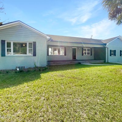 7431 Clinton St, Jacksonville, FL 32208