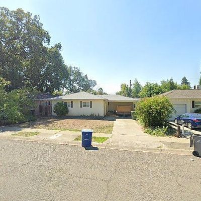 745 Gold St, Redding, CA 96001