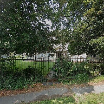 7454 Old York Rd, Elkins Park, PA 19027