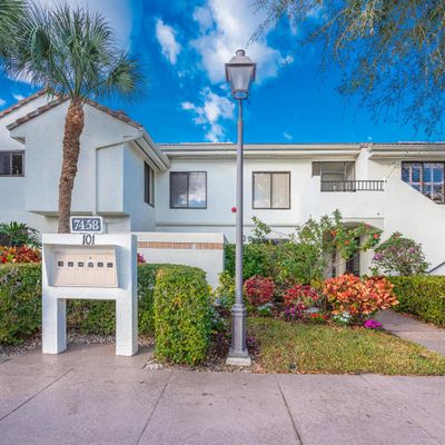 7458 Victory Ln, Delray Beach, FL 33446