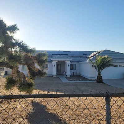 7486 Chase Ave, Hesperia, CA 92345