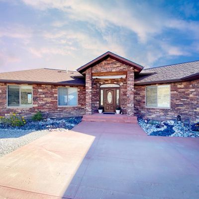 75 Hillside Dr, Lander, WY 82520