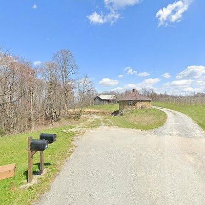 7503 Strawberry Mountain Rd, Wise, VA 24293