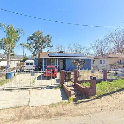 7511 Los Feliz Dr, Highland, CA 92346