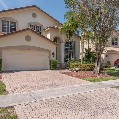 7518 Colony Lake Dr, Boynton Beach, FL 33436