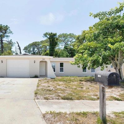 7527 Heather St, New Port Richey, FL 34653