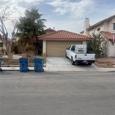 7547 Kalmalii Ave, Las Vegas, NV 89147