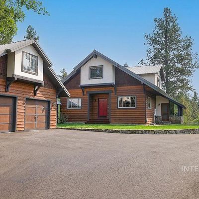 757 Chad Loop, Mccall, ID 83638