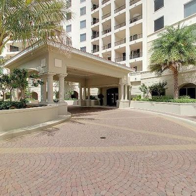 7575 Pelican Bay Blvd #1102, Naples, FL 34108