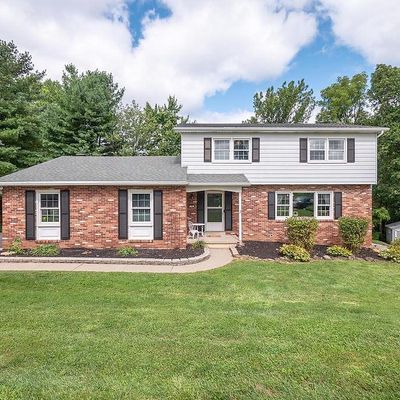 76 Hillcrest Dr S, Macungie, PA 18062