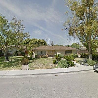 761 S Manor Dr, Kerman, CA 93630