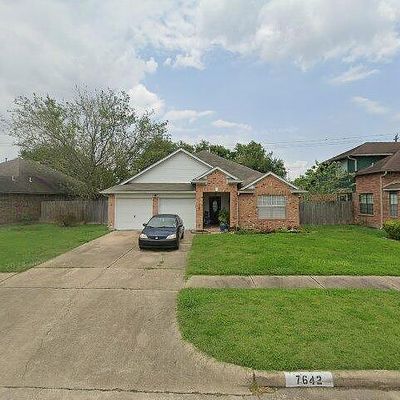 7642 Chasecreek Dr, Missouri City, TX 77489