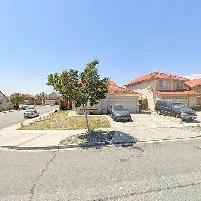 7652 Plumaria Dr, Fontana, CA 92336