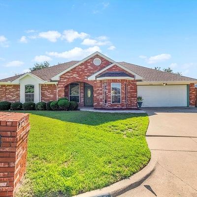 7658 Moss Ct, North Richland Hills, TX 76182