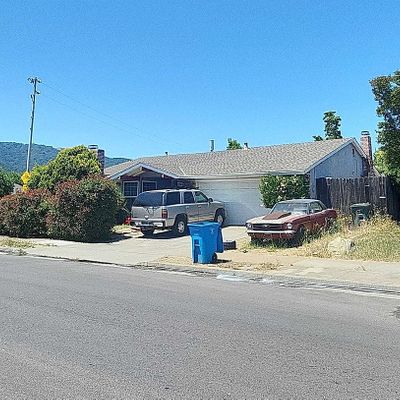 7711 Santa Barbara Dr, Gilroy, CA 95020