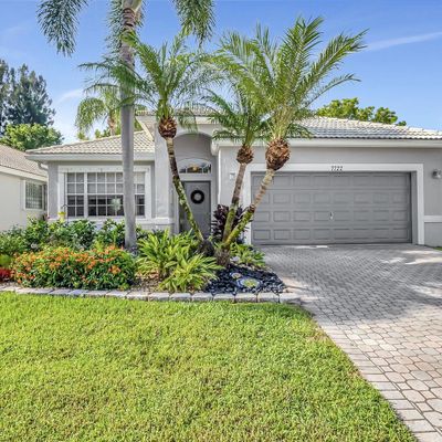 7722 Edinburough Ln, Delray Beach, FL 33446