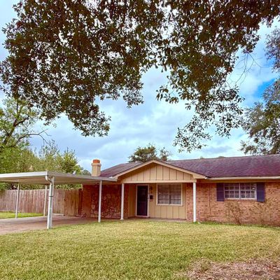 7730 Wickersham Pl, Beaumont, TX 77706