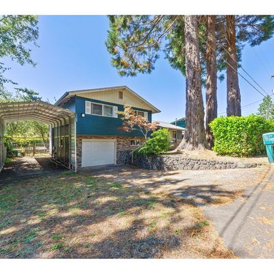 777 Tiara St, Lakeside, OR 97449