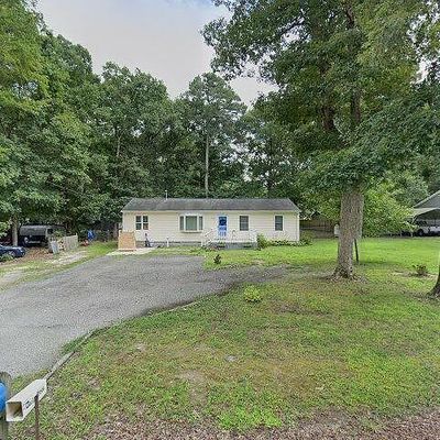 7809 Ark Rd, Gloucester, VA 23061