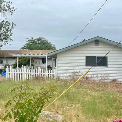 7831 Division Rd, White City, OR 97503